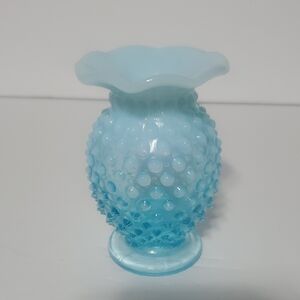 Vtg Fenton Hobnail Blue Opalscent Bud Vase